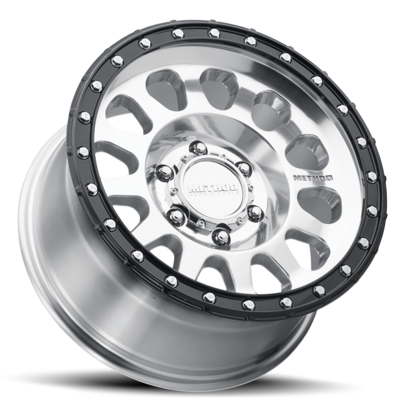 Method MR315 17x8.5 0mm Offset 6x135 87mm CB Polished Wheel - Gloss Black Lip - MR315785161700 Photo - Close Up
