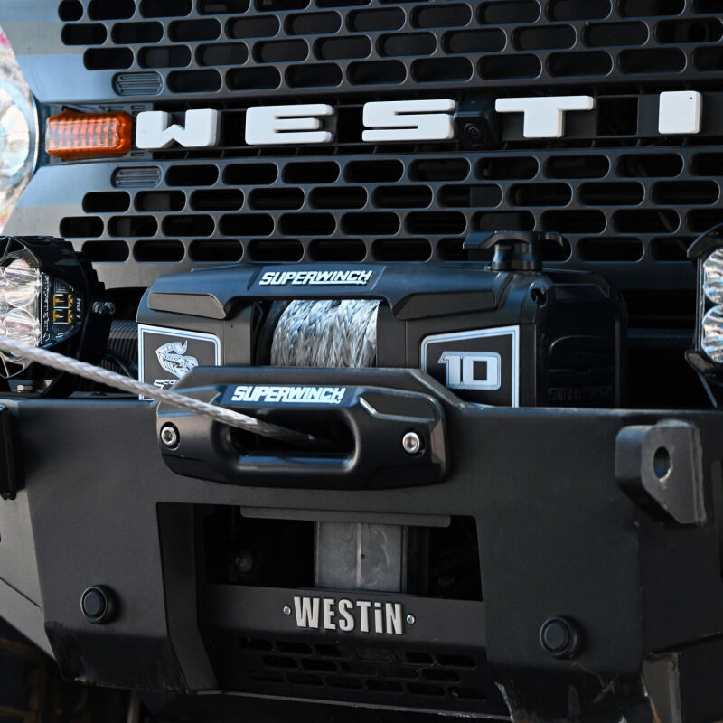 Superwinch 10000 LBS 12V DC 3/8in x 54ft Synthetic Rope Scorpion 10000SR Winch - Black Powdercoat - 1155401 Photo - lifestyle view