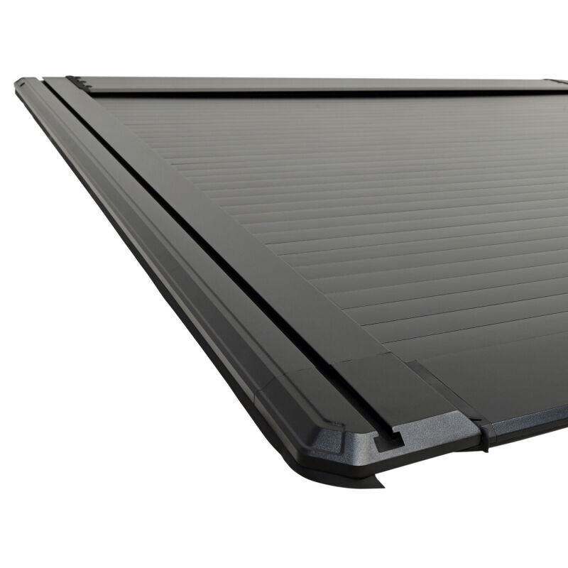 Westin 19-26 Ram 1500 (New Body)(Excl. RamBox) 5ft 7in Bed Manual Retractable Tonneau Cover - Black - 19-64705 Photo - Close Up