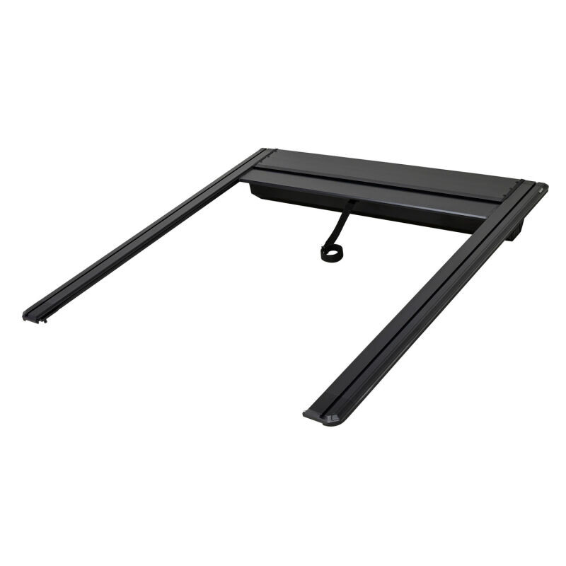 Westin 19-26 GM Silverado/Sierra 1500 5ft 8in Bed Manual Retractable Tonneau Cover - Black - 19-64745 Photo - Close Up