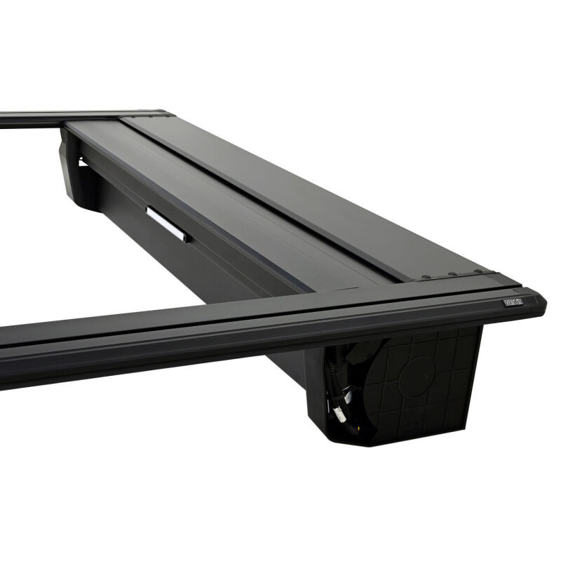 Westin 20-26 GM Silverado/Sierra 2500/3500 6.5ft Bed Electric Retractable Tonneau Cover - Black - 19-53995 Photo - Close Up