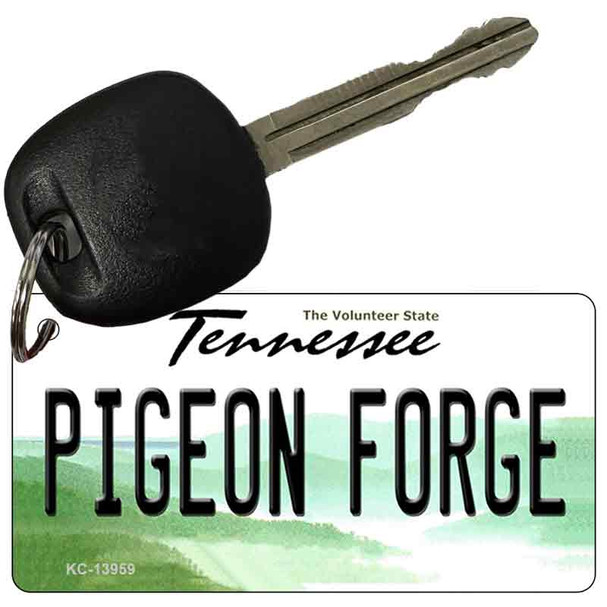 Pigeon Forge Tennessee Novelty Metal Key Chain