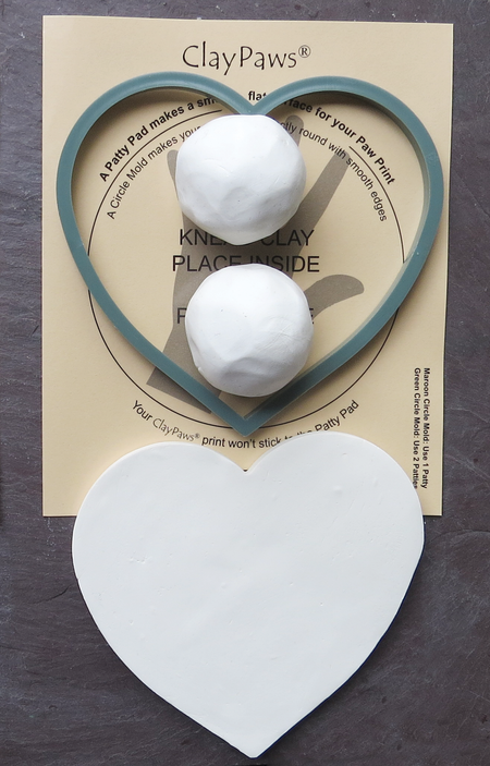 Green 5.5 inch heart mold and patty pad for large heart-shaped ClayPaws® Print impresssions.