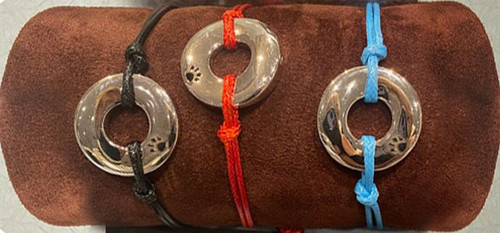 VCJBPAW-Cremation Jewelry Circle Bracelet with paw print (VCJBPAW) VCJBPAW-Cremation Jewelry Circle Bracelet with paw print (VCJBPAW)