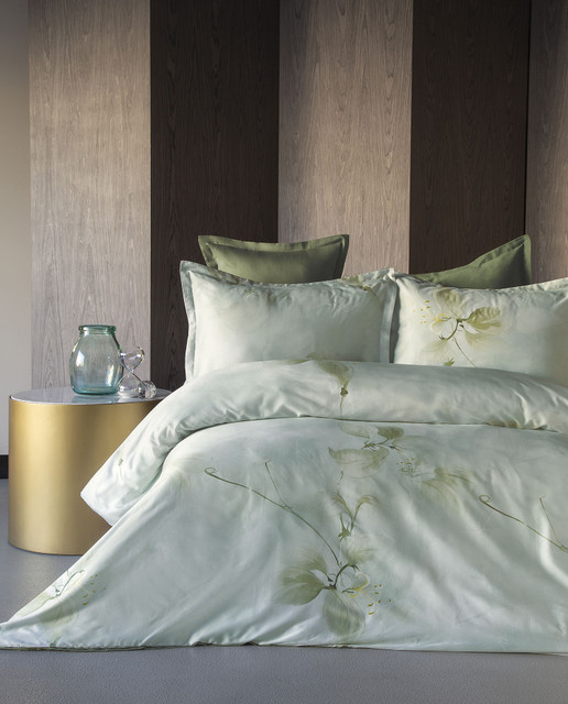 Lua - Delicatețe în nuanțe de perlă