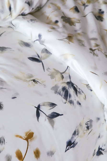 Crecia - Șoapte Florale în Tonuri Luminoase