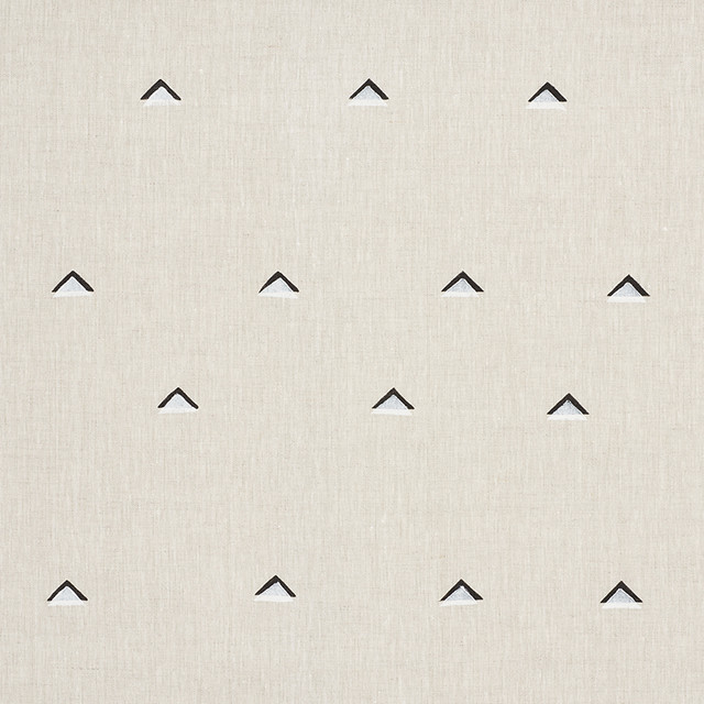 Overlapping Triangles Black & White 74020 by Schumacher Fabric Caroline-Z-Hurley 100% Linen - Horizontal: 18 and Vertical: 18 54 - Fabric Carolina -