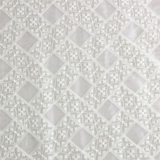 <p>Broderies Villers Sheer Ivory AU25800003 by Scalamandre Fabric</p><p><strong>Required Minimum Quantity Purchase: Fabrics by the yard 1 YARD MINIMUM </p><p>Book: </p><p>Content: 100% SILK</p><p>Origin: FRANCE</p><p>Performance: LIGHT DUTY</p><p>Repeat: Horizontal: 4.25" and Vertical: 4.25"</p><p>Width: 55</p>