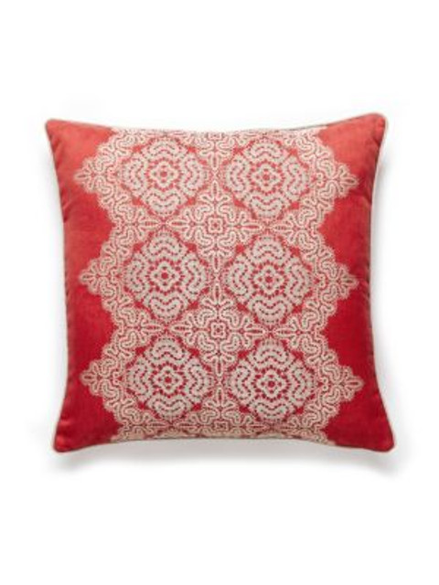 <p>Josephine Pillow 22 X 22 - Carnelian SCJOSEPILL0003 by Scalamandre Pillows</p><p><strong>Required Minimum Quantity Purchase: Product</p><p>Book: LA BOHEME</p><p>Content: 60% COTTON 25% LINEN 15% POLYESTER</p><p>Origin: U.S.A.</p><p>Performance: MEDIUM DUTY</p><p>Repeat: Horizontal: 17" and Vertical: 28"</p><p>Width: 0</p>