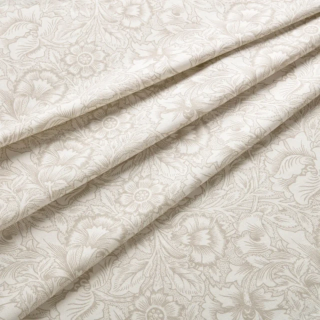 7925 Poppy 3 Biscuit by Wmah Fabric