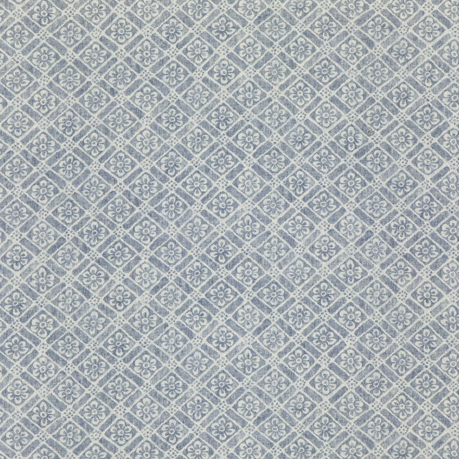 Moreton Trellis Indigo by G P & J Baker Fabric SIGNATURE PRINTS LINEN - 100% Thailand Horizontal: 7.486 and Vertical: 9.85 52.796 - Fabric Carolina -