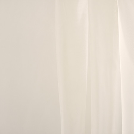 <p>Early Frost Parchment by Carole Fabric</p><p><strong>Required Minimum Quantity Purchase: 2 yards</strong></p><p>Book: Pure & Simple,Sheer Clarity,Sheer Clarity II,Sheer Basics III,Sheer Joy</p><p>Content: 100% Polyester</p><p>Origin: </p><p>Performance: N/A</p><p>Repeat: None</p><p>Width: 118"</p>