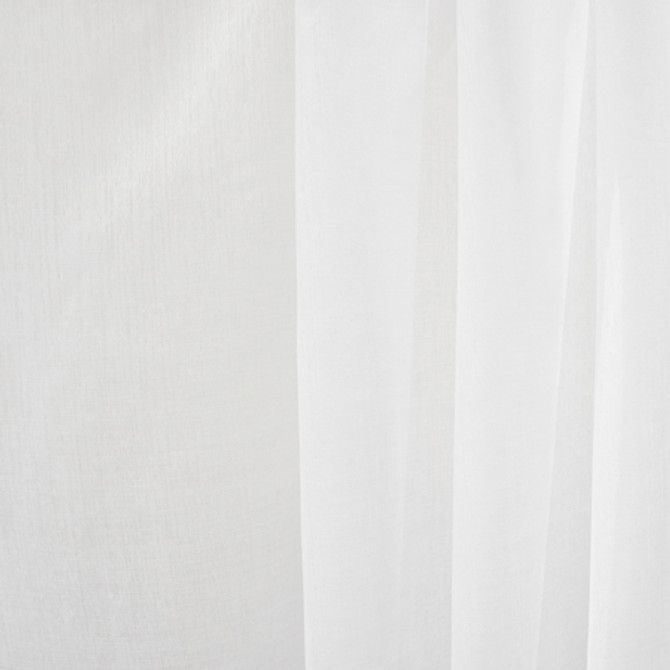 <p>Gulf Coast Snow by Carole Fabric</p><p><strong>Required Minimum Quantity Purchase: 2 yards</strong></p><p>Book: Sheer Clarity,Sheer Clarity II,Sheer Basics III,Sheer Joy</p><p>Content: 100% Polyester</p><p>Origin: </p><p>Performance: N/A</p><p>Repeat: None</p><p>Width: 130"</p>