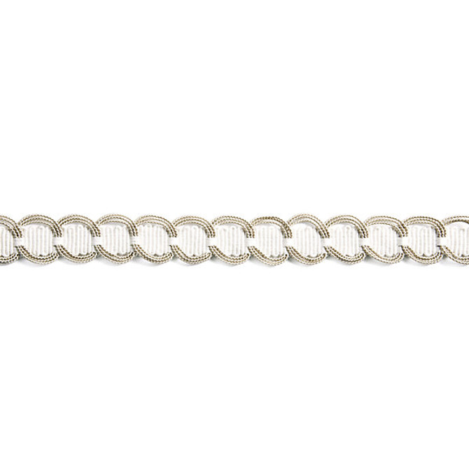 Crescent Braid/Latte V1248-002 by Scalamandre Trim Trim NOVANTA PASSEMENTERIE 56% FIBRANNE 28% COTTON 16% RAYON CHINA LIGHT DUTY Horizontal: 0.875" and Vertical: 0" 1.25" - Fabric Carolina -