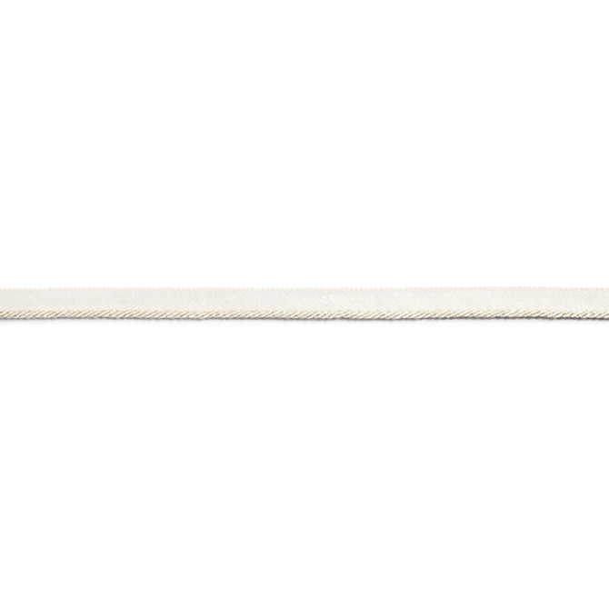 Avenue Cord Creme by Scalamandre
 Trim Scalamandre
 Trim Avenue Cord CremeTrim NOVANTA PASSEMENTERIE 16% FIBRANNE 2% ACRYLIC|38% POLYESTER 26% COTTON 18% RAYON CHINA </p><p>Repeat: H: 0", V: 0" 0.125" - Fabric Carolina -