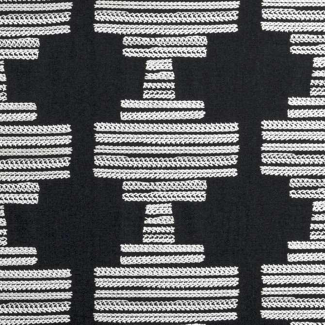 Bw1010 Black/White by Clarke And Clarke Fabric CLARKE & CLARKE BLACK + WHITE COTTON - 25%;LINEN - 25%;POLYESTER - 25%;VISCOSE - 25% India Horizontal: 10.625 and Vertical: 9 55 - Fabric Carolina -