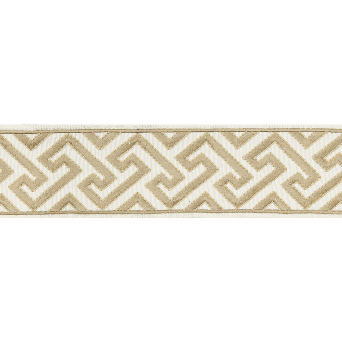 Sanchi Tape Beige by Brunschwig & Fils Trim Brunschwig & Fils Trim Sanchi Tape BeigeTrim TREILLIS PASSEMENTERIE POLYESTER - 100% India </p><p>Repeat: H: 2.37, V: 1.77 2.37 - Fabric Carolina -