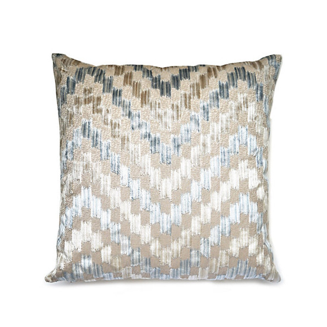 Ankara Pillow/Cloud Sc 0002Ankapill by The House of Scalamandre
 Pillow 49% RAYON / 31% COTTON /|20% VISCOSE Horizontal: and Vertical: - Fabric Carolina -