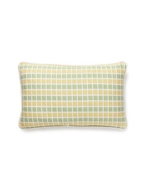<p>Fair Isle Pillow 14 X 22 - Meadow GWLFAIRPILL0002 by Scalamandre Pillows</p><p><strong>Required Minimum Quantity Purchase: Product</p><p>Book: </p><p>Content: 100% COTTON</p><p>Origin: U.S.A.</p><p>Performance: </p><p>Repeat: Horizontal: and Vertical: </p><p>Width: 0</p>