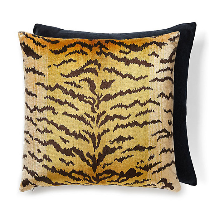Tigre Silk/Indus Pillow/Ivory, Gold & Black / Onyx Sc 0001Atigrpill by The House of Scalamandre
 Pillow 60% SILK / 27% COTTON / 13% POLYESTER USA Horizontal: and Vertical: - Fabric Carolina -