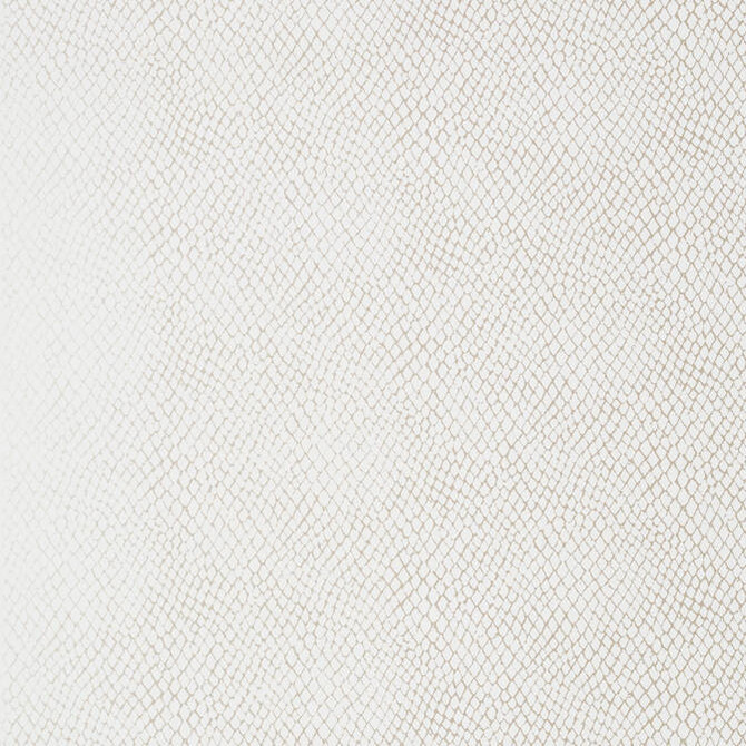 Yuma Pearl White T85066 by Thibaut Wallpaper Thibaut Wallpaper Yuma Pearl White T85066Wallpaper Greenwood Wallpaper U.S.A. </p><p>Repeat: V: 25.25 27 - Fabric Carolina -
