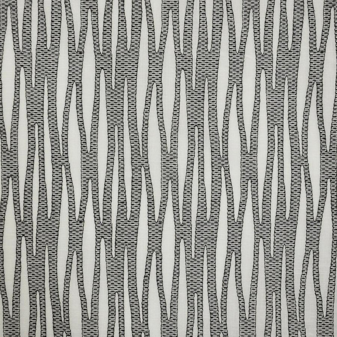 Bonsai # 519 Zebra by Maxwell Fabric Sheer Craft BASE: 100% RECYCLE POLYESTER
EMB: 100% POLYESTER TURKEY V-9.4" H-4.3" 118" - Fabric Carolina -