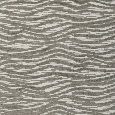 Kravet Couture Upholstery 36899.21.0 Upholstery COTTON - 41%;VISCOSE - 38%;LINEN - 16%;POLYACRYLIC - 4%;POLYESTER - 1% Belgium </p><p>Repeat: H: , V: 27.5 21 - My Fabric Connection -