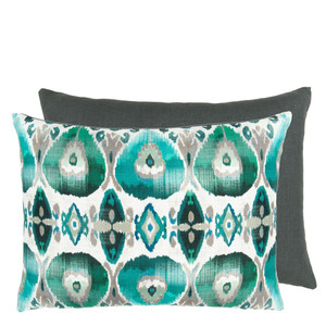 William Yeoward Blue Geometric Cuzco Jade Cushion Room Setting Image