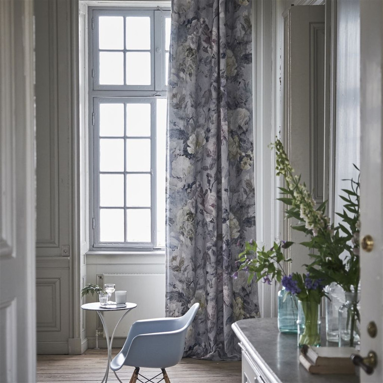 Designers Guild Jardin Des Plantes Fabric  Floral,Patterned Marianne Lino Fabric Styled Room Shot