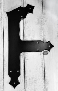 Decorative 3-Legged Beam Truss Corner Bracket – Diamond Finial