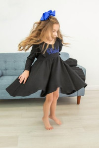 long sleeve twirl dress - black