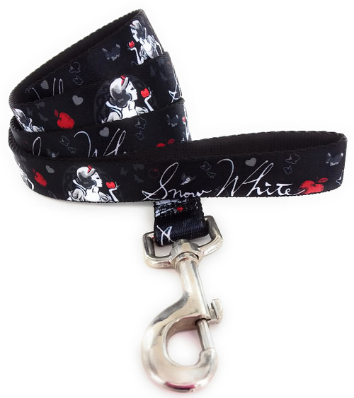 Snow White Apple Wrap 4 Foot Pet Leash Snow White Apple Wrap 4 Foot Pet Leash