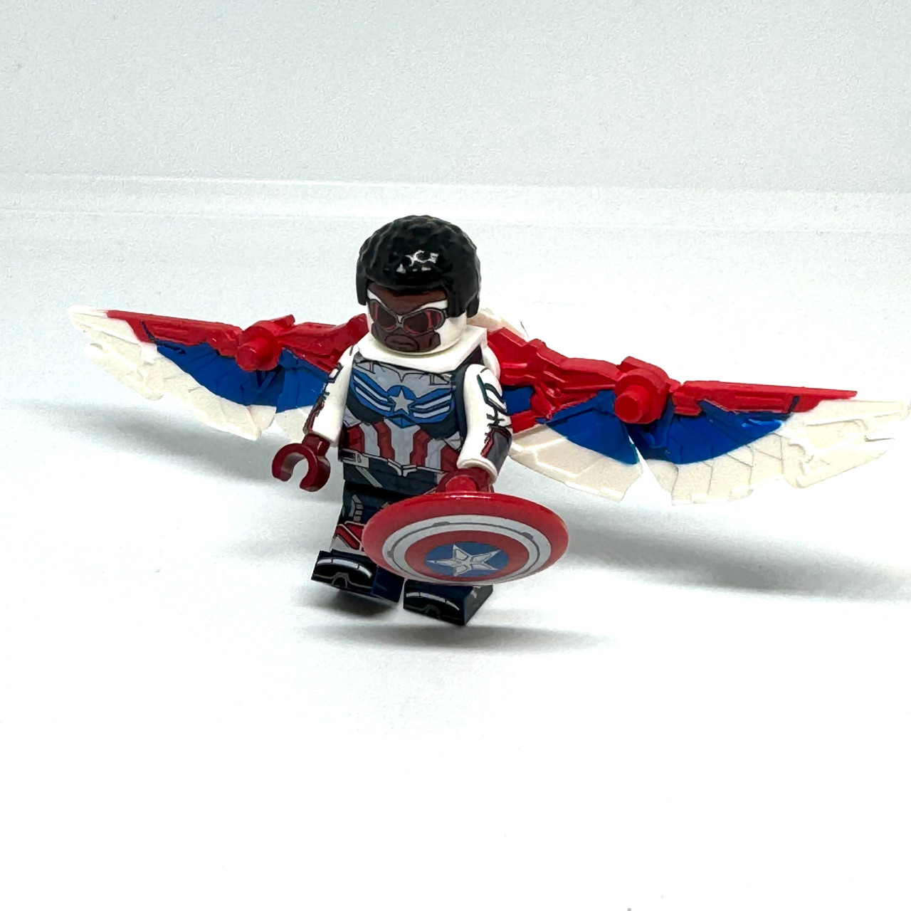 Captain America Lego Set Wandavision Falcon Minifigure Captain