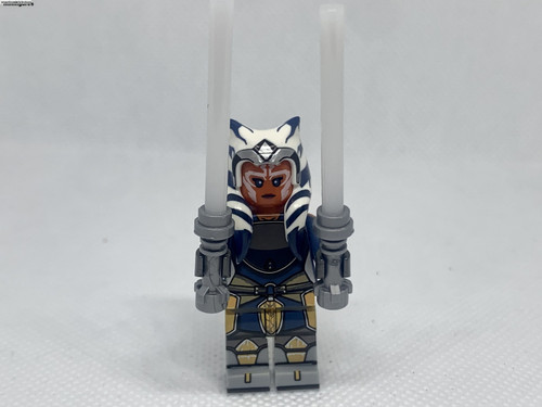 Ahsoka Tano Minifigure Star Wars Rebels Jedi White Lightsabers