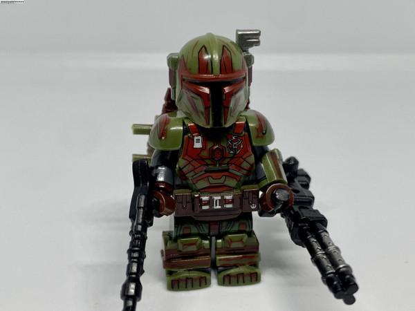 Heavy Mandalorian Minifigure Star Wars Mandalorian Death Watch Warrior (Green)