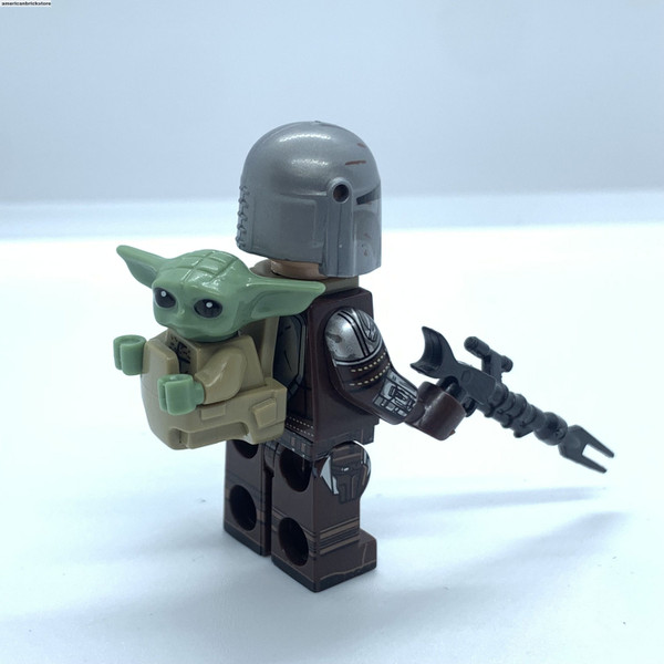 Mandalorian and Baby Yoda Minifigures Star Wars Din Djarin and Grogu with Backpack