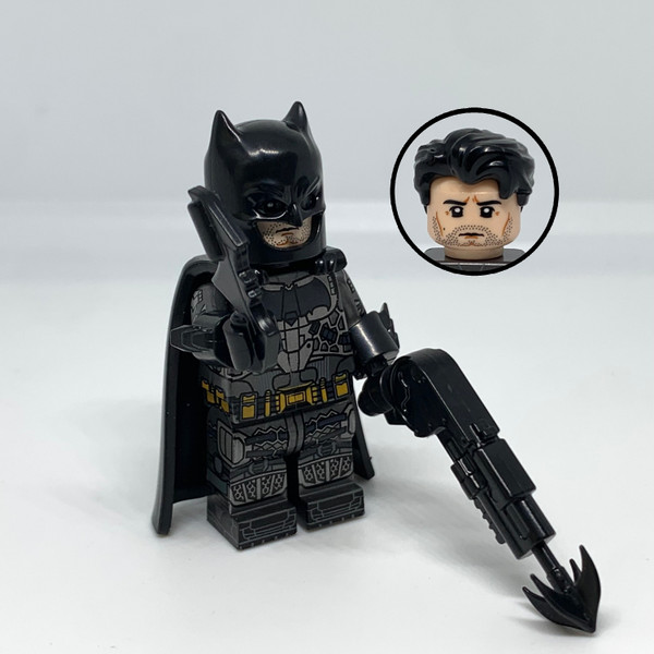 Ben Affleck Batman Minifigure DC Comics Gotham City Superhero Bruce Wayne The Flash