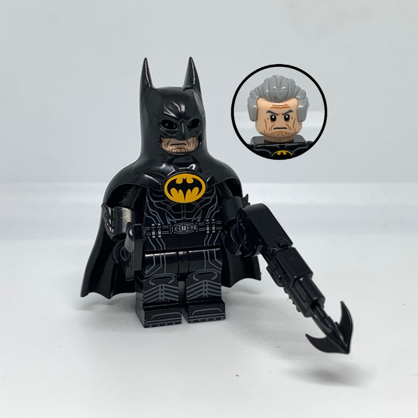 Michael Keaton Batman Minifigure DC Comics Gotham City Superhero Bruce Wayne The Flash