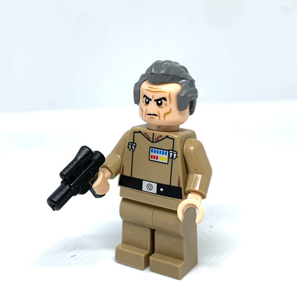 Admiral Tarkin Minifigure Star Wars Tan Uniform