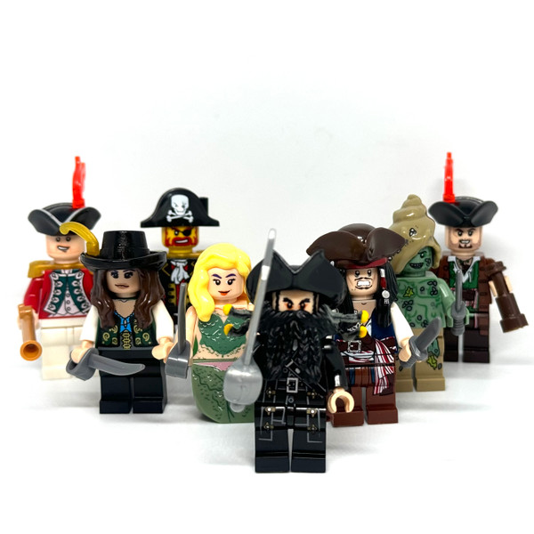 Pirates of the Caribbean Minifigure 8-piece Set Jack Sparow Blackbeard Mermaid