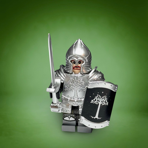 Gondor Armored Knight Minifigure Lord of the Rings With Sword