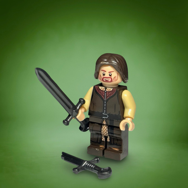 Aragorn Minifigure Lord of the Rings With Broken Sword
