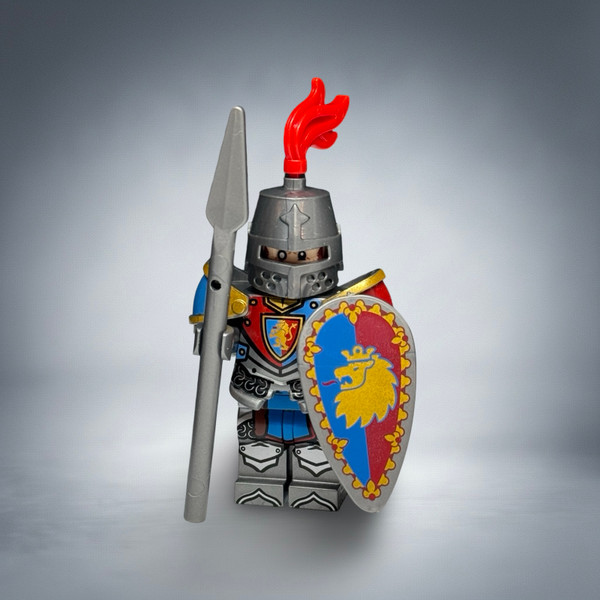 Armored Lion Knight Minifigure Castle Warrior