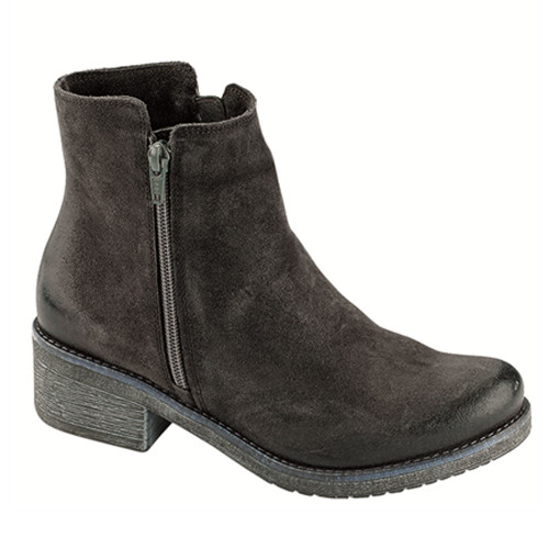 Naot Wander - Oily Midnight Suede - 17609-M04 - Angle