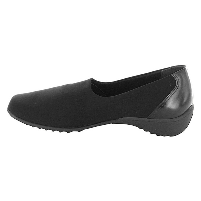 munro traveler slip on shoes