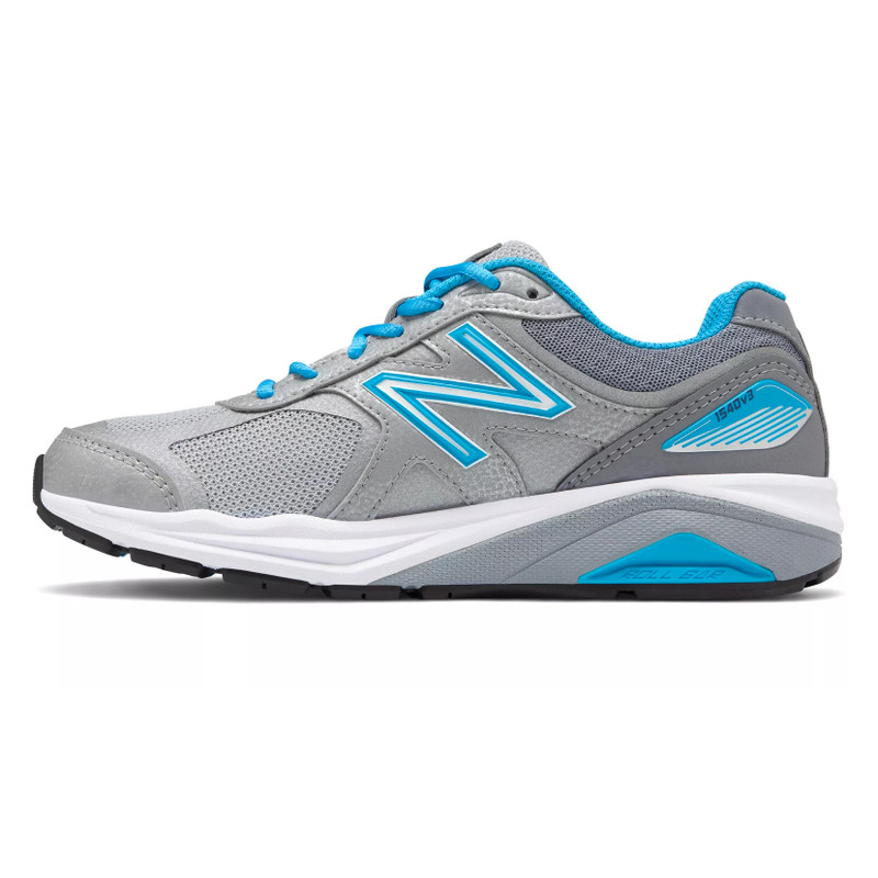 new balance motion control shoes womens