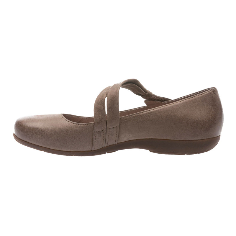 neutral footbed