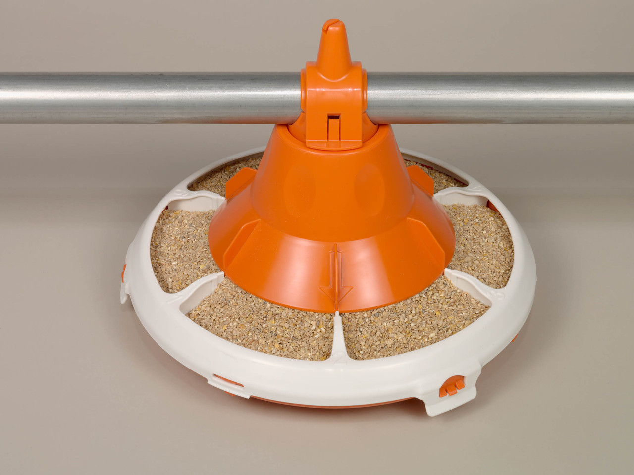 For increased productivity and efficiency, our all in, all out turkey system will deliver better feed conversions, less waste, increased productivity and efficiency. Our UniGROW starter pan will get your flock started quickly, and the GLADIATOR adult feeding pan is rugged, and is proven to perform through many flocks, reducing management time while increasing feed savings.