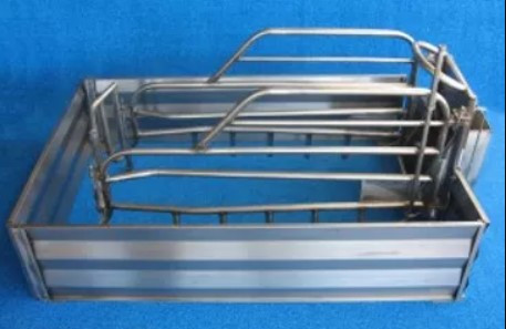 Stainless Hog Confinement