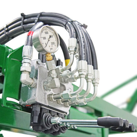 The Q-Power 104 Series gives you the power you need to work more cattle through the chute, even when you are working solo. Top-mounted hydraulic controls allow the handler to control the Head Gate, Squeeze, and Hydraulic Rolling Door to reduce your processing time by [x] per head.
